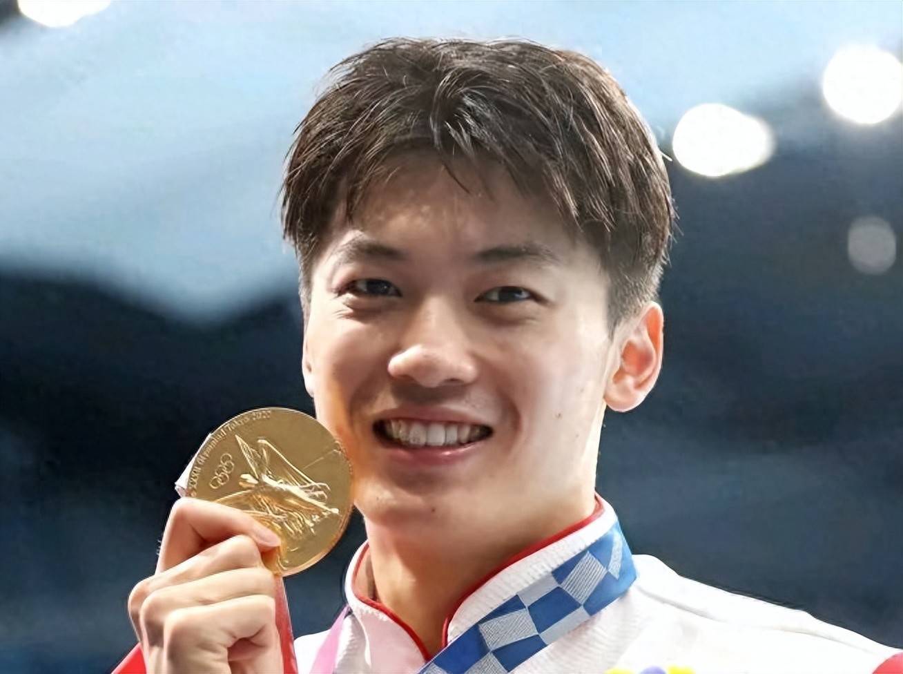 雷速官网下载-游泳男将夺铜，超强速度刷新个人最佳