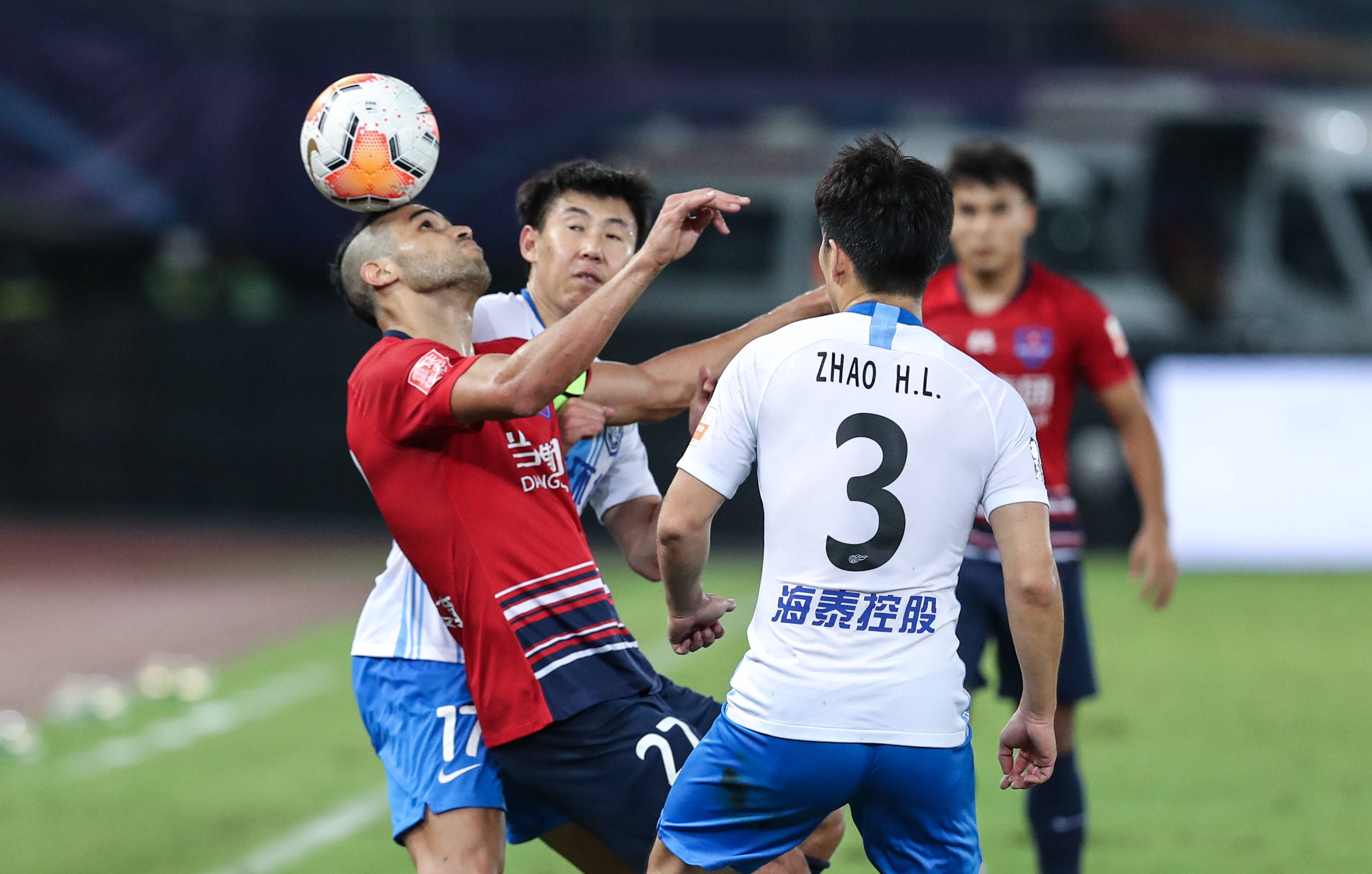 雷速官网-天津泰达主场剑指胜利，豪取三分傲视全场